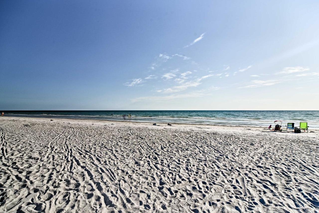 Walk To Beach Condo With Pool In Indian Shores! Clearwater Beach Exteriör bild