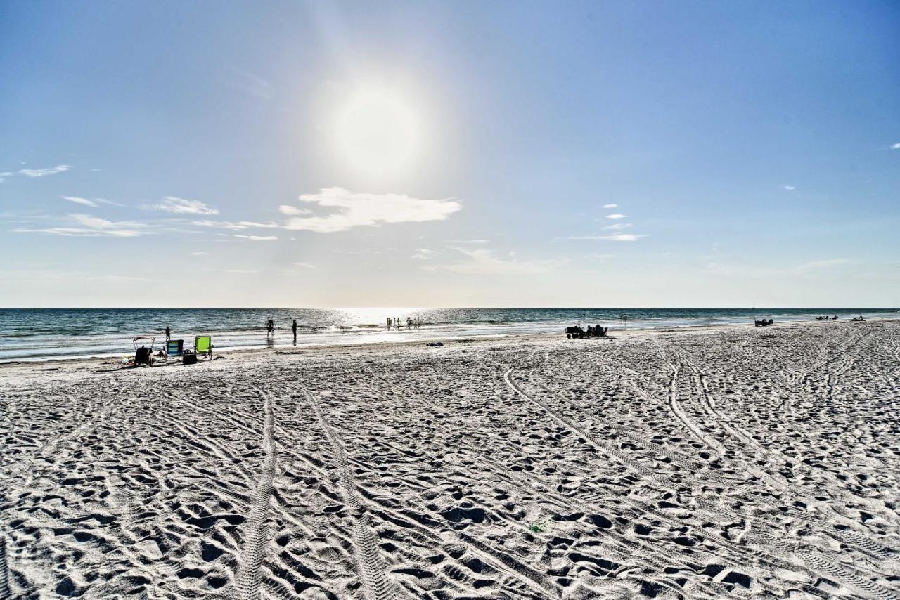 Walk To Beach Condo With Pool In Indian Shores! Clearwater Beach Exteriör bild